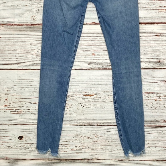 Madewell 9" Mid-Rise Skinny Jeans in Frankie Wash: Torn-Knee Edition Sz 24 - Picture 11 of 14